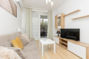 Apartment with AC Warsaw Mokotów Business Centre by Noclegi Renters